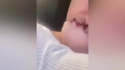 出轨最美人妻刚把老公哄睡了就偷偷跑出来被我内射怀孕